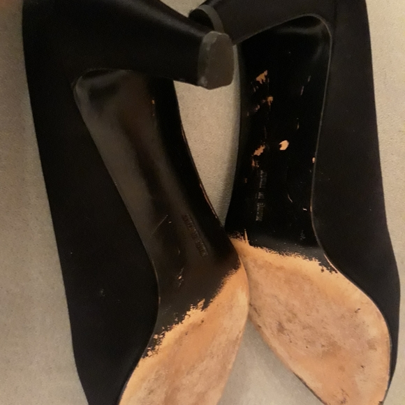 Gorgeous Salvatore Ferragamo women's black heels size 10 - Picture 7 of 7